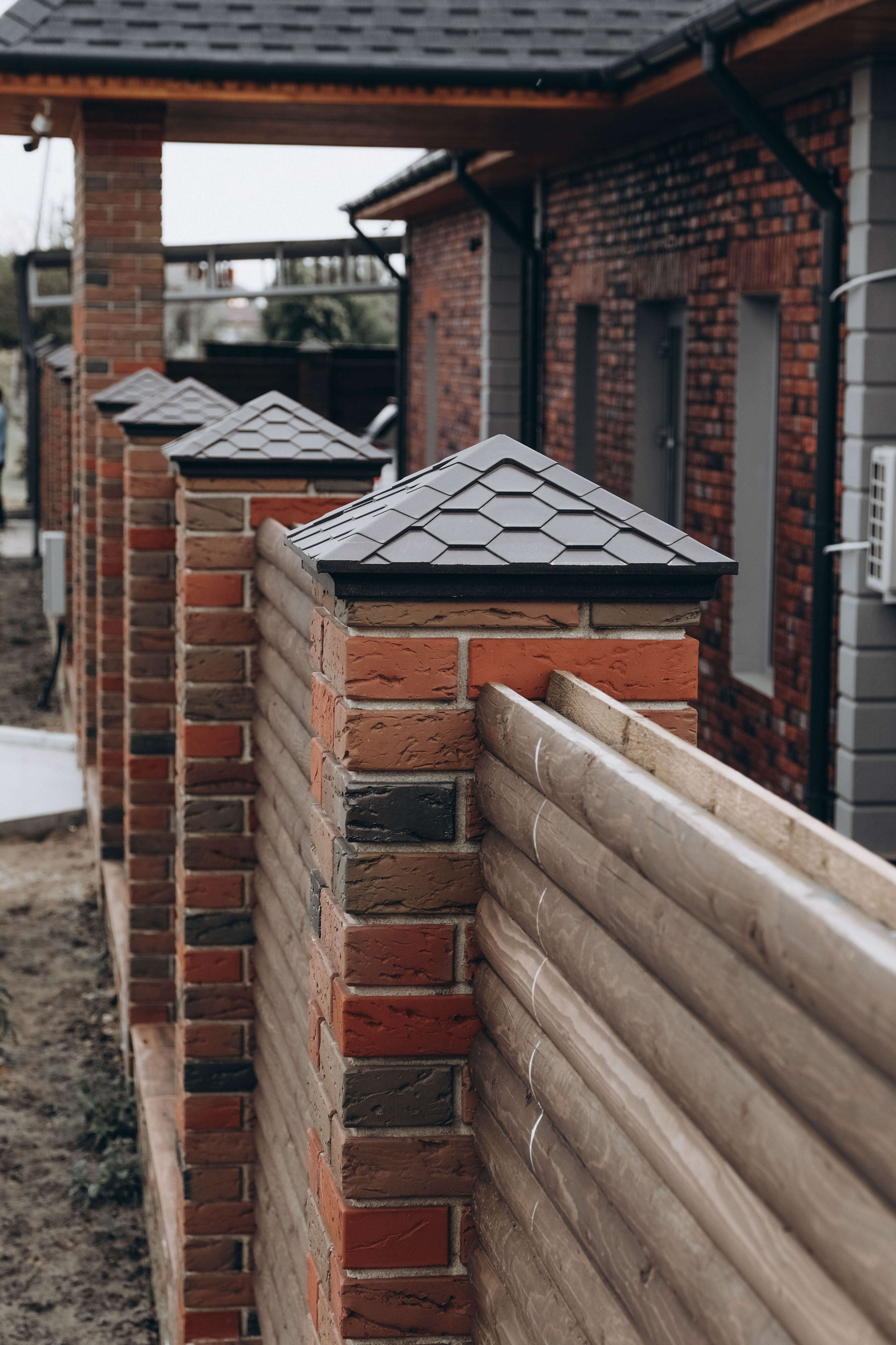 Колпак Zking Эверест Коричневый на столб 1.5х1.5 кирпича (390х390мм) в Ставрополе фото