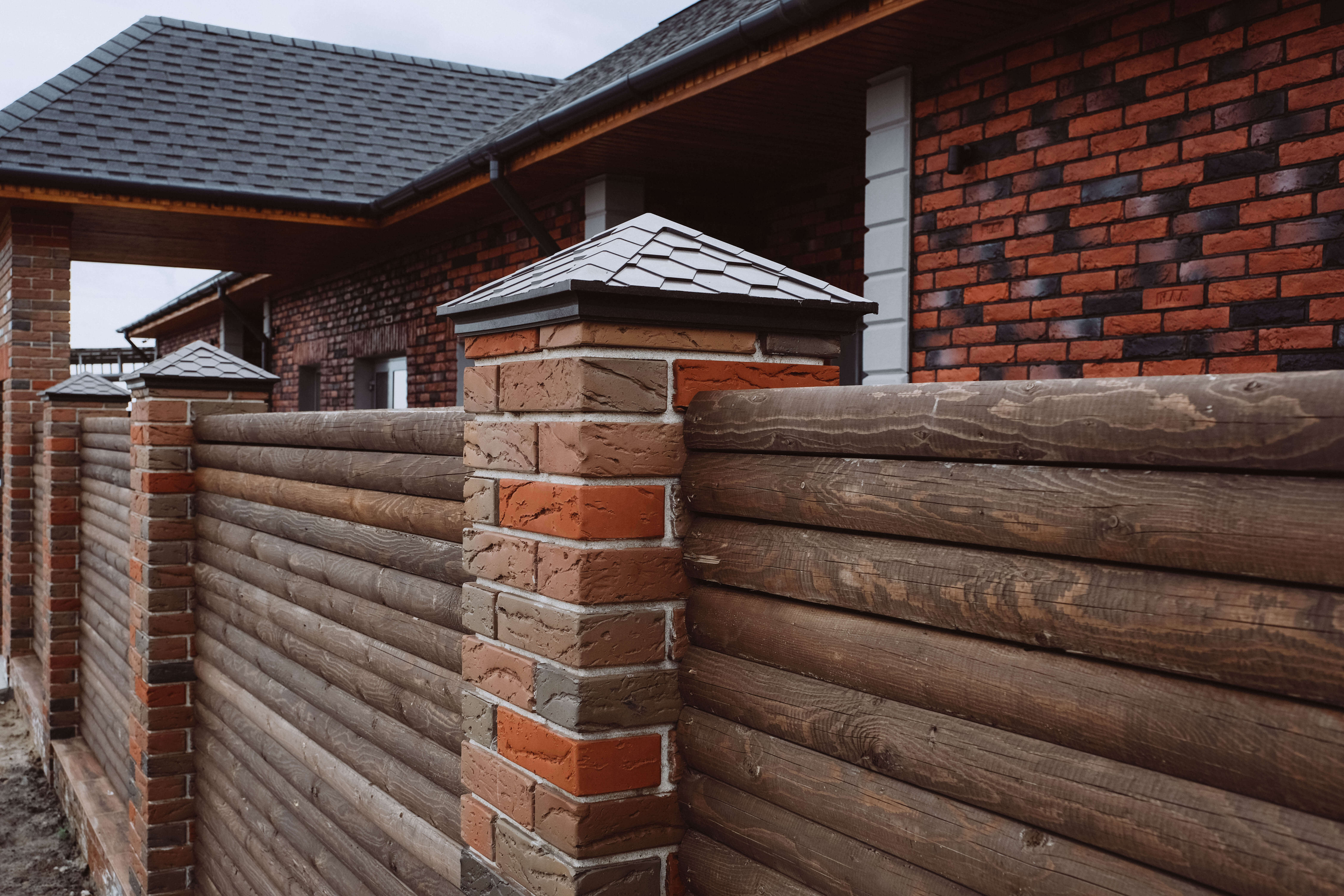 Колпак Zking Эверест Коричневый на столб 1.5х1.5 кирпича (390х390мм) в Ставрополе фото